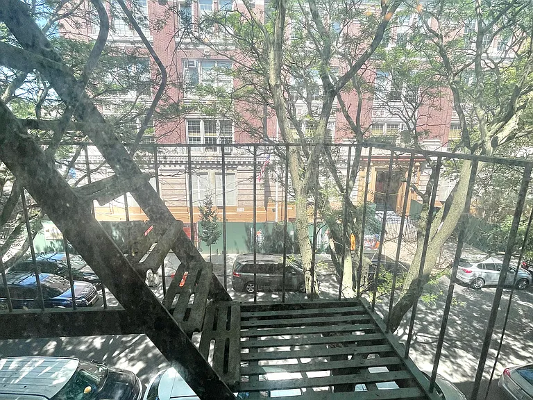 788 Park Pl #10 — Photo 8