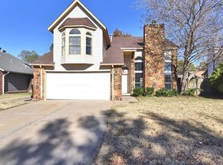 4404 W Oakland St, Broken Arrow, OK 74012