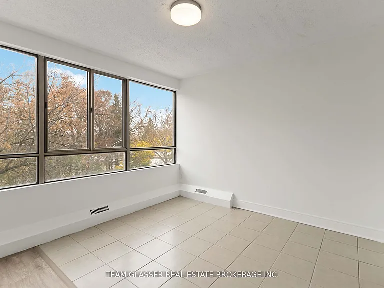 560 Proudfoot Ln #207 — Photo 14