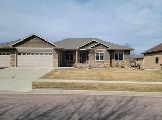 8408 S Copper Ridge Rd, Sioux Falls, SD 57108