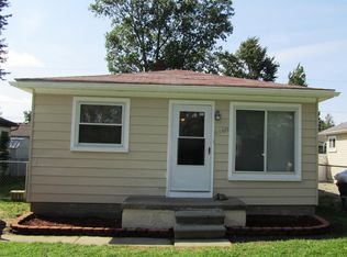 6180 Cordell St, Romulus, MI 48174