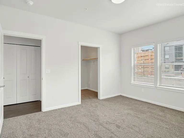 Reserve at Hunters Ridge — Photo 12