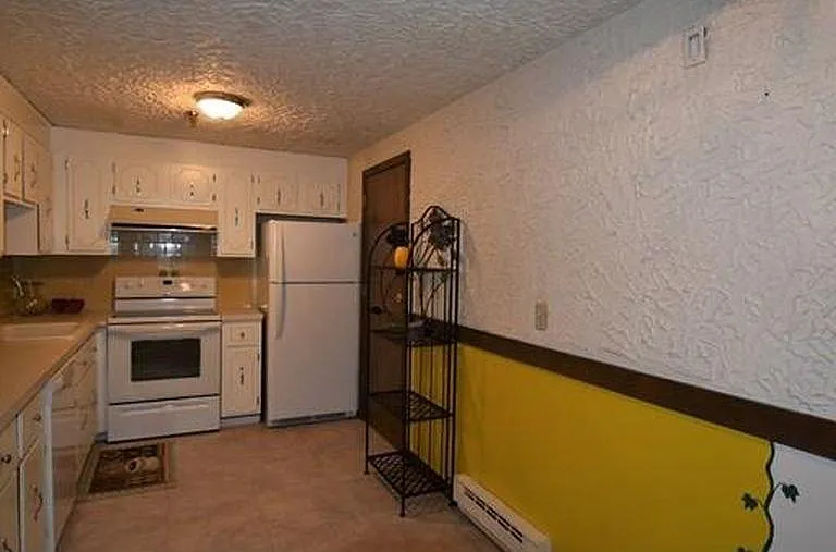 42 Swanson Ct #33A — Photo 6