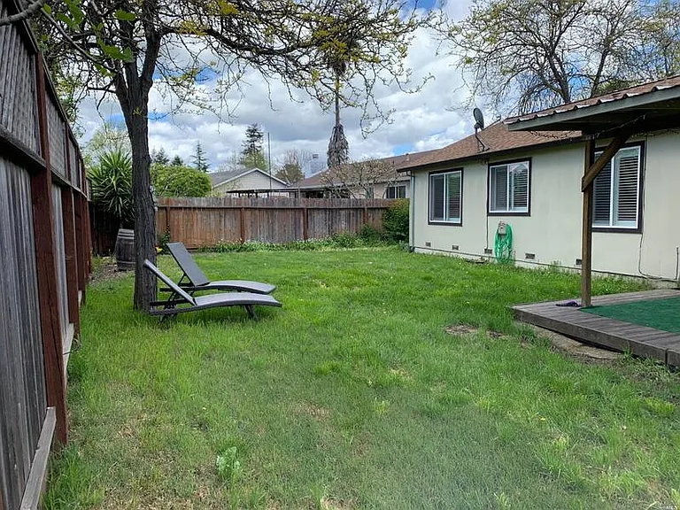 954 Emily Ave — Photo 24