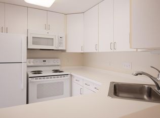 34 Concord Xing, Concord, MA 01742