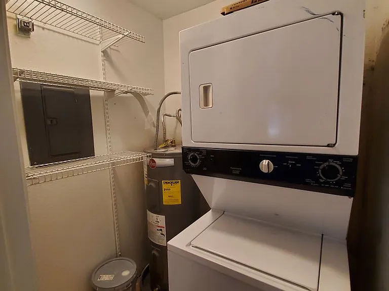 839 S Westwood St #180 — Photo 17