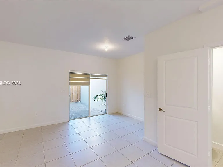 12875 SW 243rd Ter #12875 — Photo 5