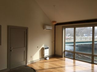360-362 Main St APT 9, Vergennes, VT 05491