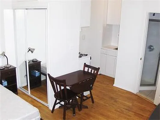 Rented by Living New York | media 49