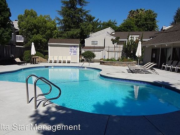 4th image of 7802 Windsor Ln