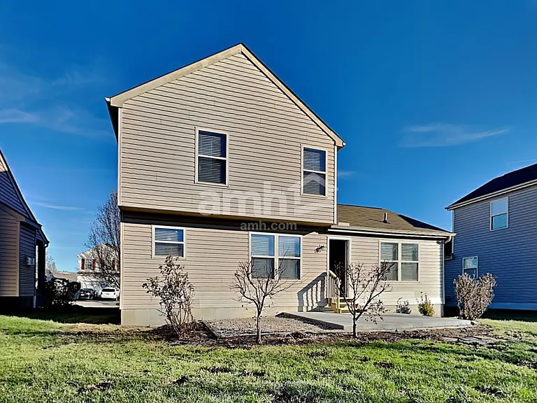 7451 Holyoke Cir — Photo 18