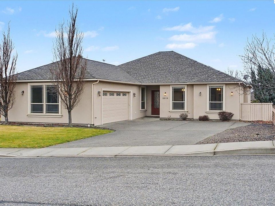 1st image of 2815 Riverbend Dr