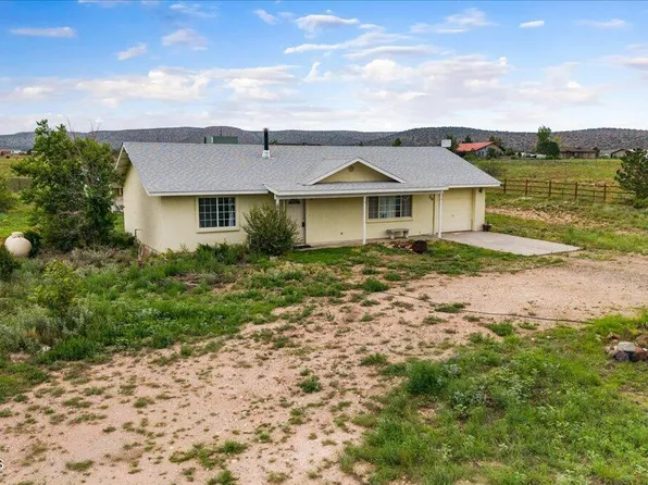 750 W Iris Rd, Paulden, AZ 86334