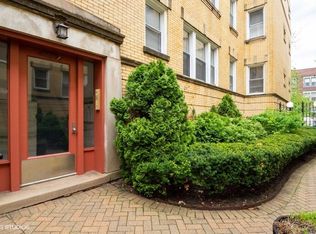4002 N Kenmore Ave #1W, Chicago, IL 60613