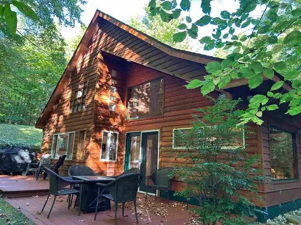 3231 Fall Park Rd, Boyne City, MI 49712