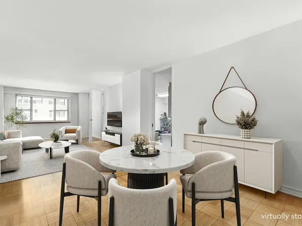 300 East 40th Street 4C image 2 of 13