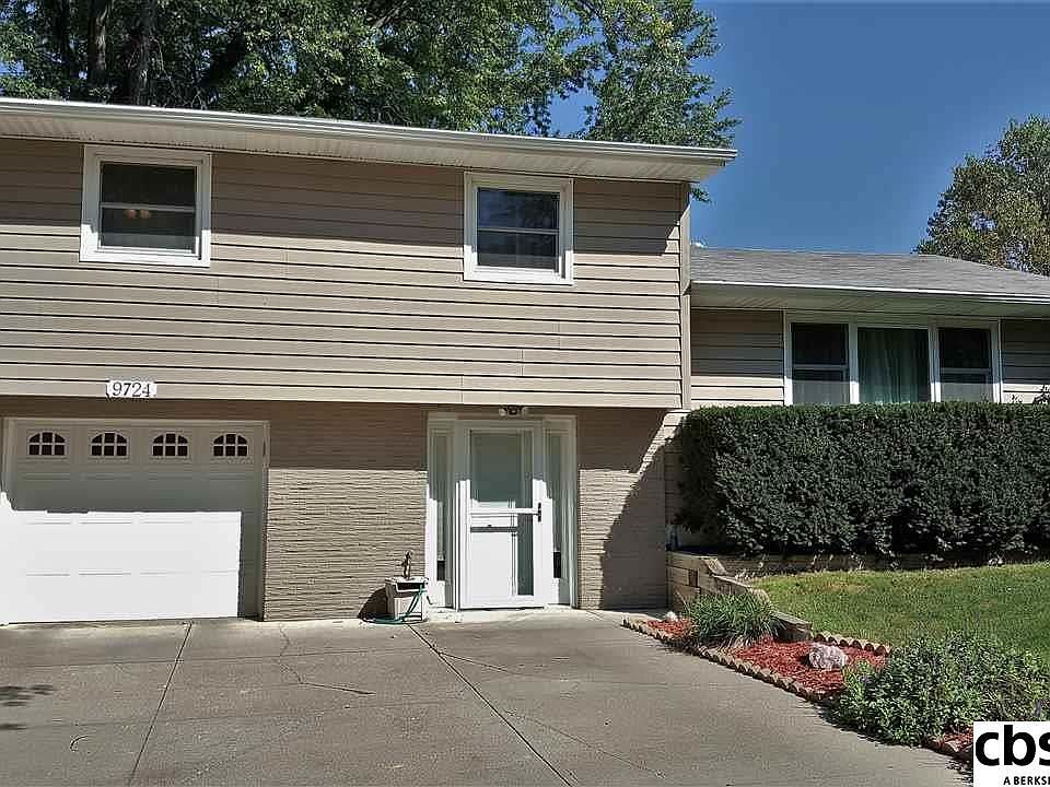 1st image of 9724 Nina St