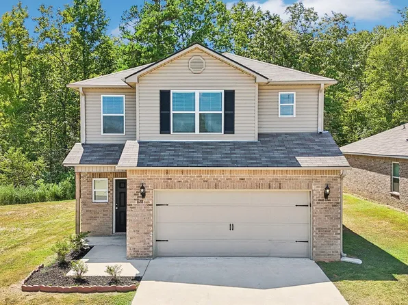 628 Kincaid Cove Ln, Odenville, AL 35120