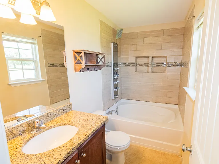 612 Hampstead Ave — Photo 12