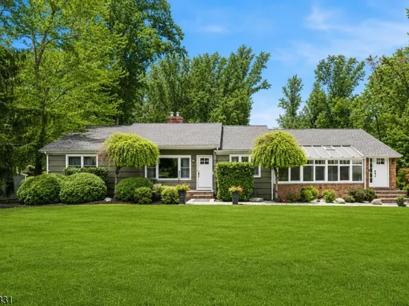 35 Mercier Pl, Berkeley Heights Twp., NJ 07922