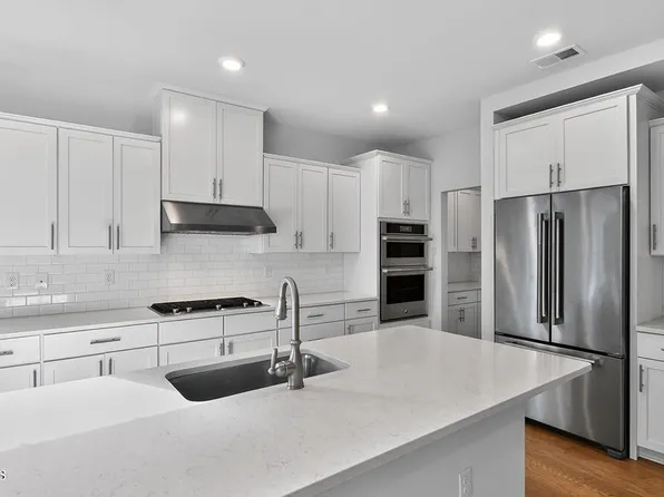 498 Central Avenue, Atlantic Highlands, NJ 07716
