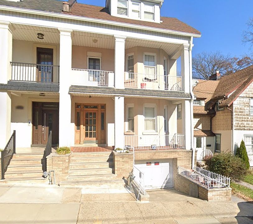 Sunny and renovated, 2nd floor 2 bedroom apartment with front and rear balcony. Great Neighborhood.