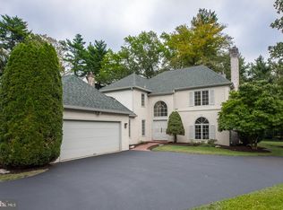 239 Trianon Ln, Villanova, PA 19085