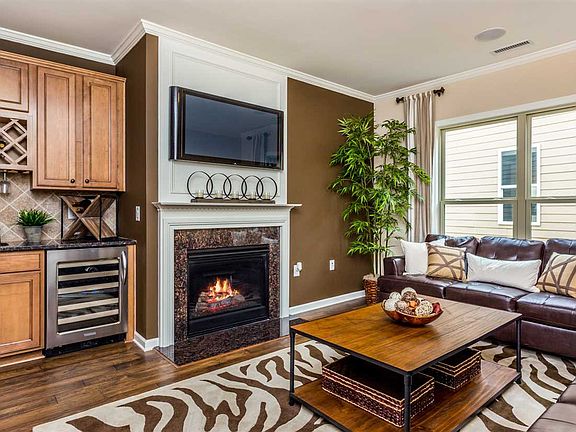 5th image of 1133 Monterey Bay Ln #88