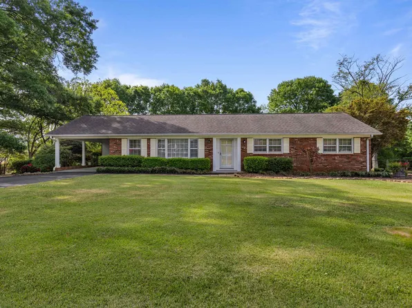 8 Montford Ave, Boiling Springs, SC 29316