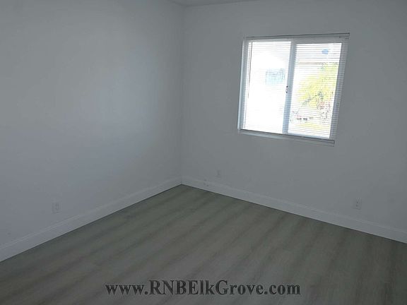 5th image of 13342 E Church St