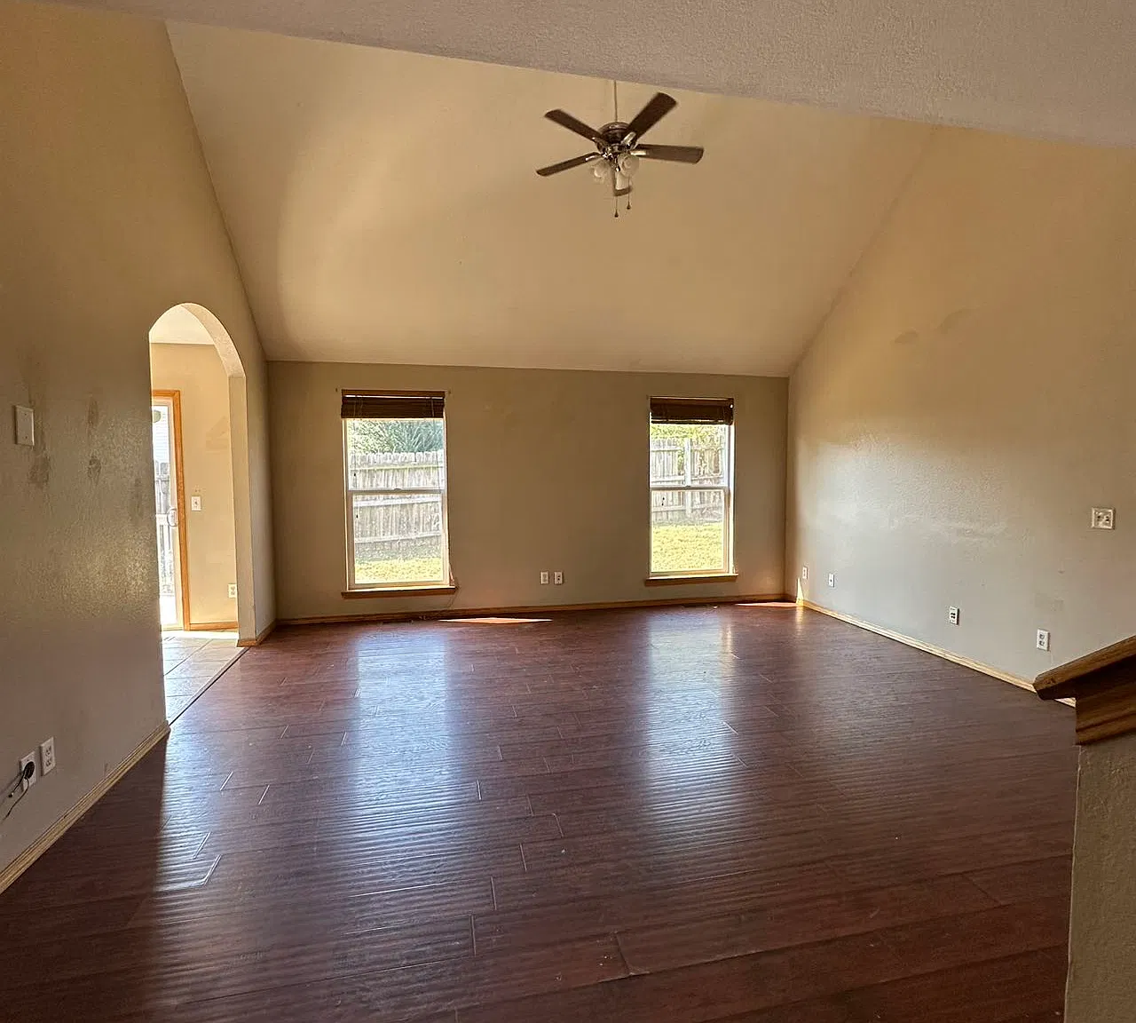 4 bed, 1932 sqft, $1,750 — Photo 4