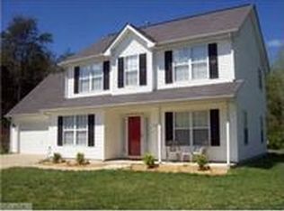 2515 Chestnut Heights Rd, Winston Salem, NC 27107