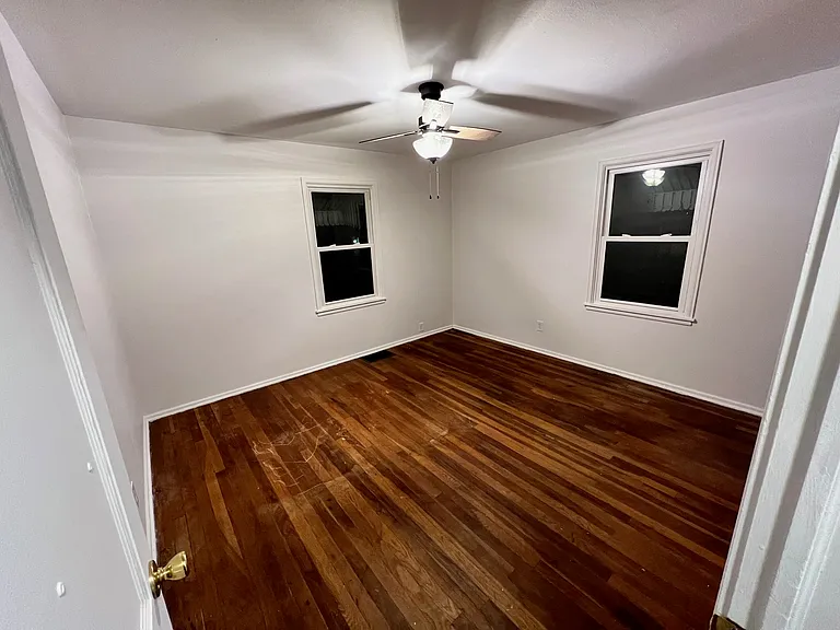 817 W Meadows Pl — Photo 8