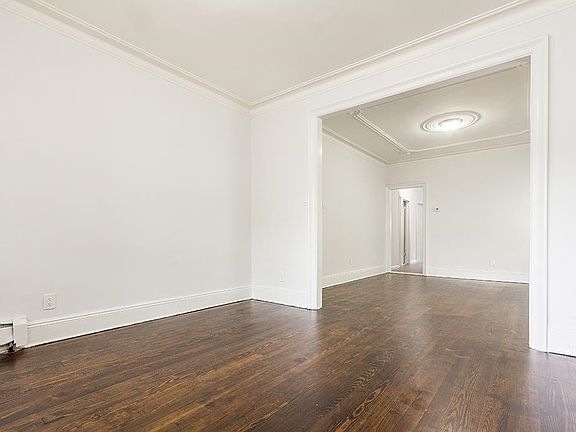 3rd image of 118 W 9th St