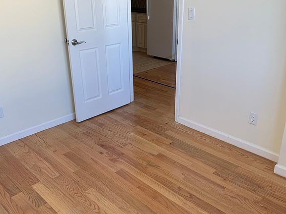 4th image of 10222 43rd Ave Floor 2