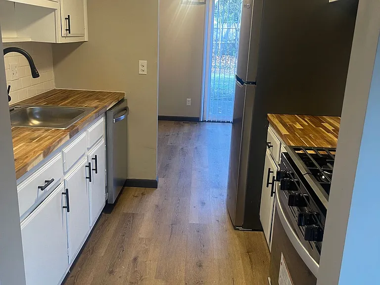 Cottonwood Lane — Photo 17