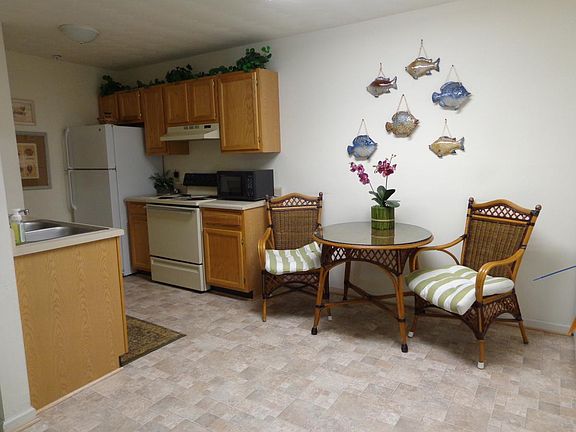 2nd image of 416 Acorn Grove Ln APT F