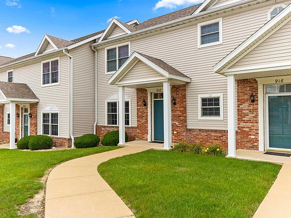 2nd image of 918 W Trailcreek Dr #918