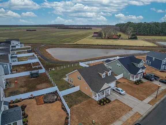 3rd image of 3412 Copper Creek Ln