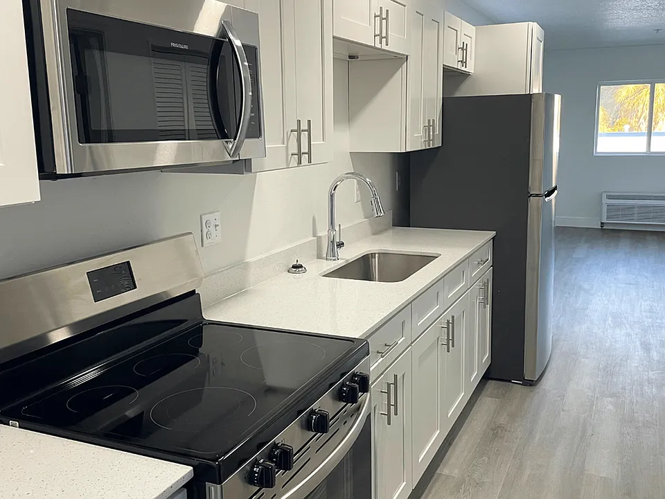 Building Photo 2