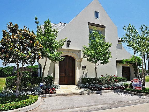 4th image of 15306 Oyster Creek Ln