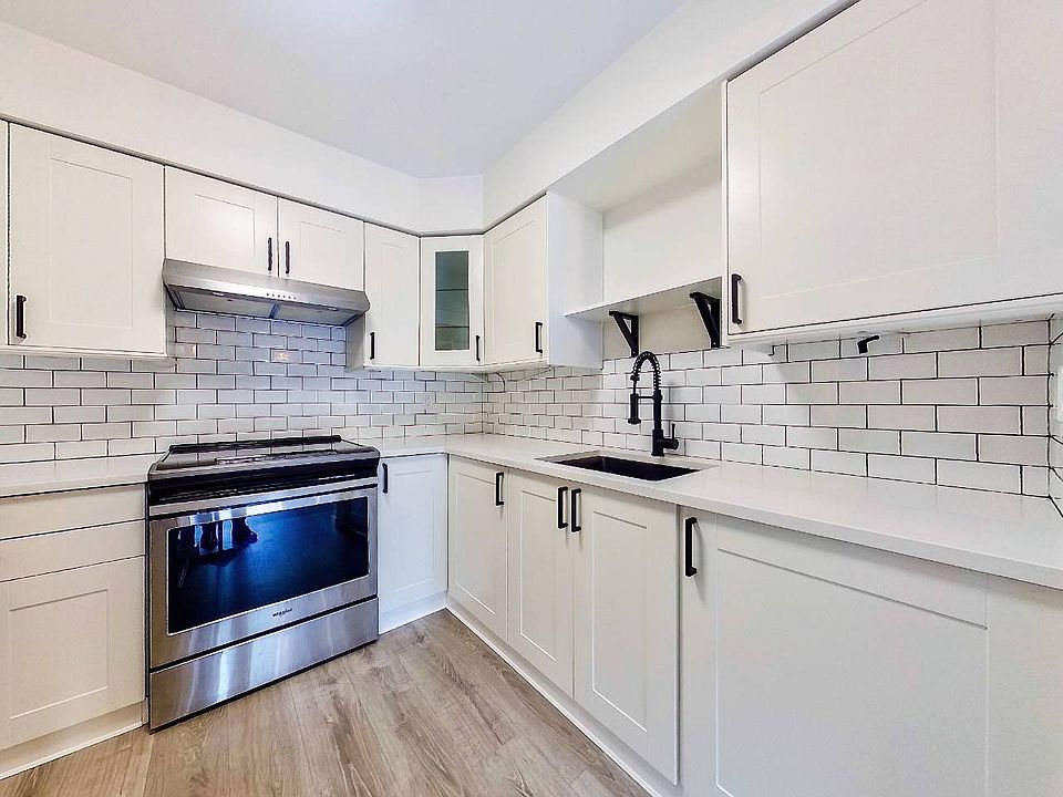 1st image of 611 Blackford St