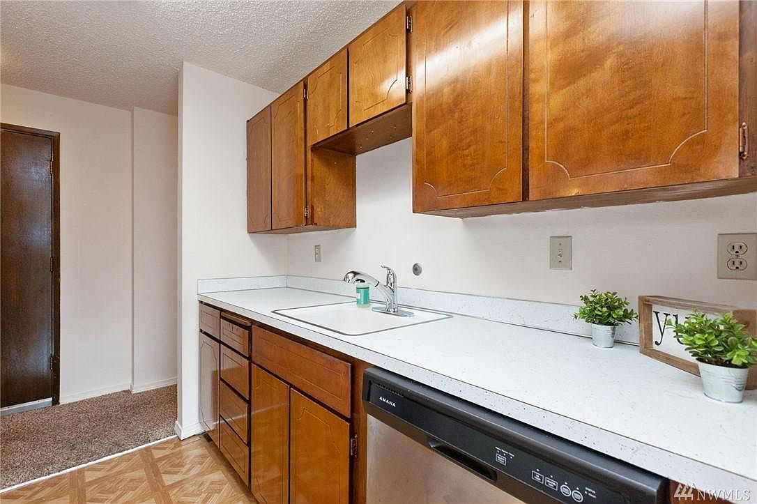 best kitchen granite countertops cabinets tukwila wa 15142 65th ave s tukwila wa 98188 zillow best kitchen granite countertops cabinets tukwila wa 15142 65th ave s tukwila wa 98188 zillow