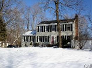 40 Meetinghouse Ter, New Milford, CT 06776