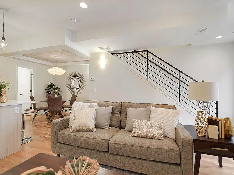 2615 W 25th Ave #7 — Photo 5