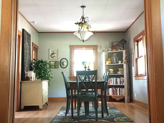 5th image of 111 Crescent Blvd