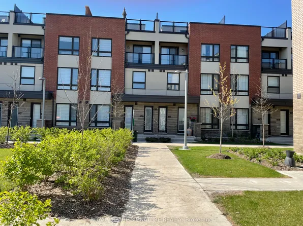 20 Woodstream Dr #11, Toronto, ON M9W 0G1