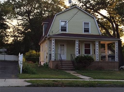 3rd image of 324 Rock Ave