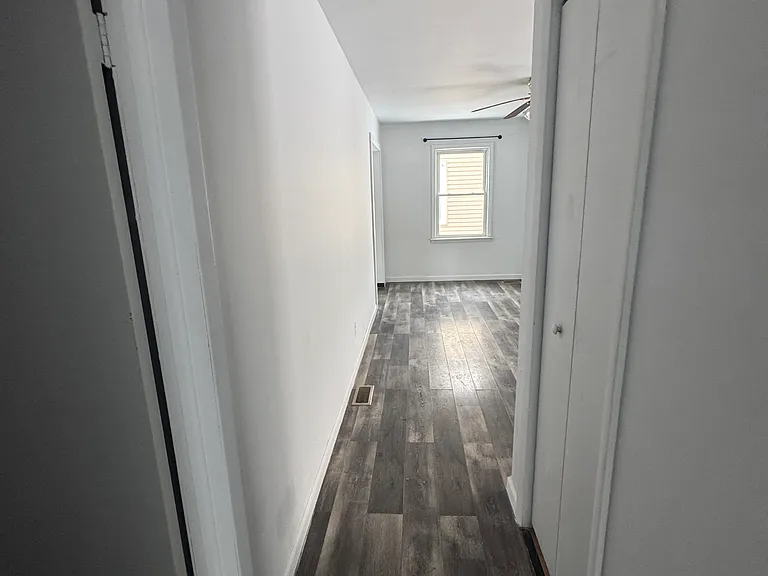 15424 Oldham St — Photo 13