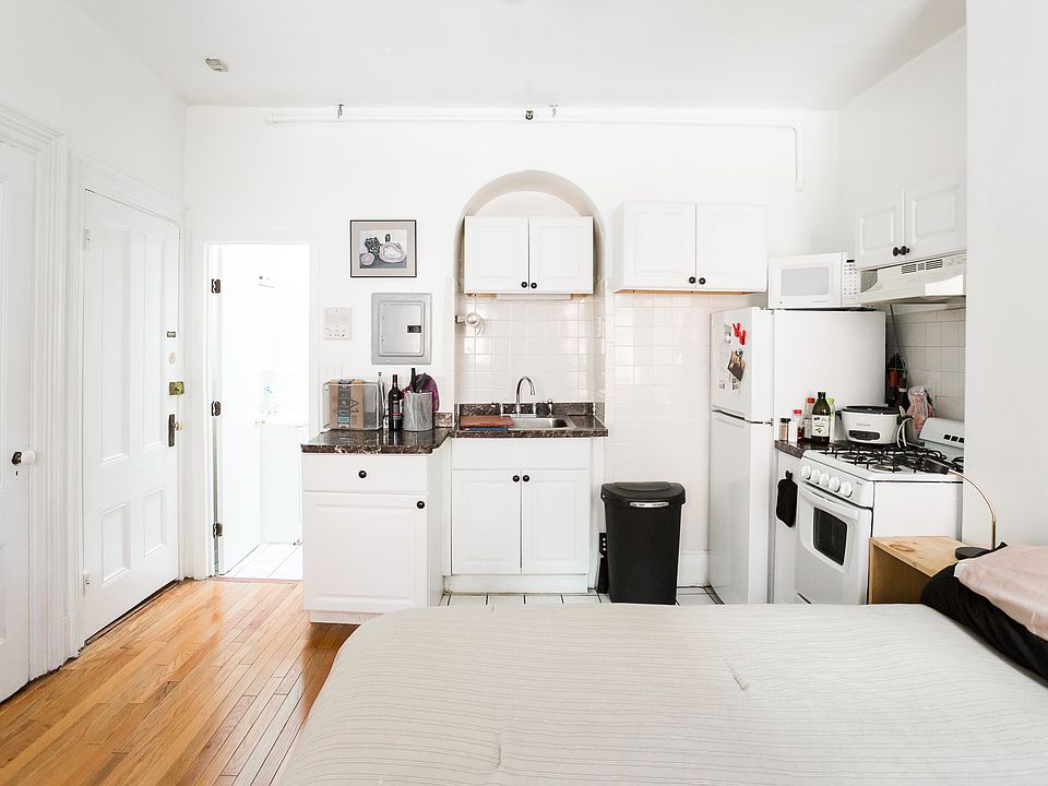 1st image of 109-111 Dartmouth St #27